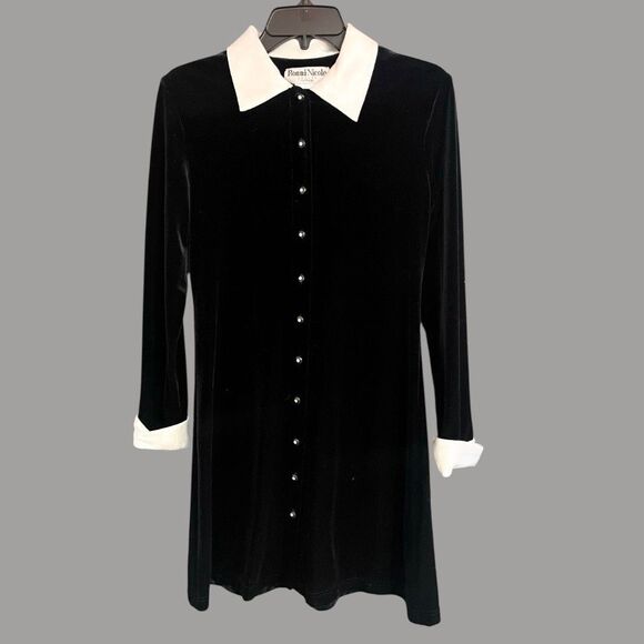 Ronnie Nicole Black Velvet Long Sleeve White Cuffs & Collar Gothic Dress - Picture 1 of 7